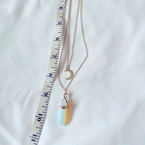 3/$15 Gold tone opalite layered necklace - Picture 2 of 2